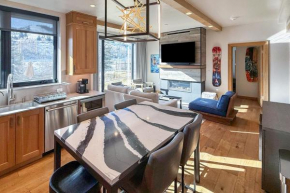 Riverfront Lodge 104 by East West Hospitality